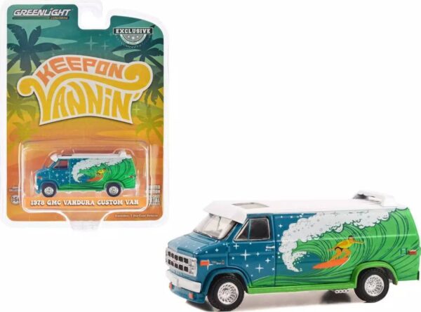 PRE ORDEN GREENLIGHT 1978 GMC Vandura Custom Van Blue with White Top and Surf Graphics "Keep On Vannin'" "Hobby Exclusive" Series