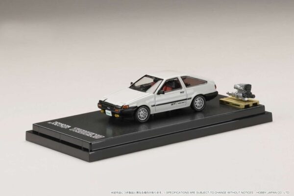 HOBBY JAPAN TOYOTA COROLLA SPRINTER TRUENO GTV (AE86) WITH ENGINE DISPLAY MODEL